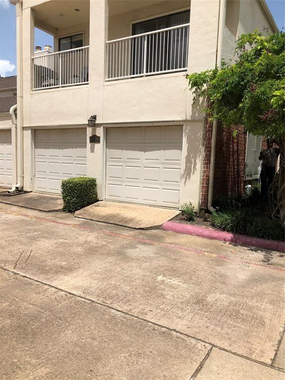 2438 Bering Dr, Houston, TX 77057 Condo for Rent in Houston, TX