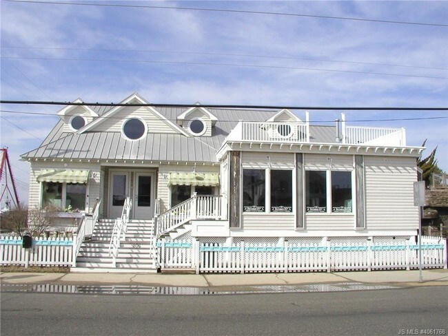 Foto del edificio - 806 N Bay Ave