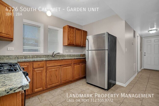Building Photo - 4326 S Calumet Ave Unit G
