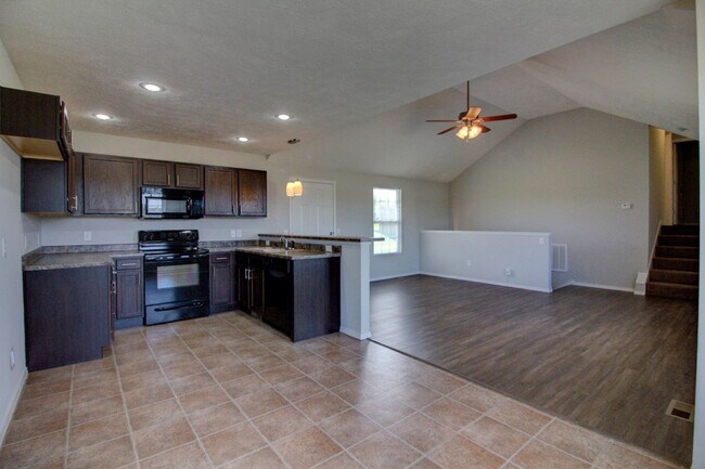 Foto del edificio - 3 Bedroom in Springfield!