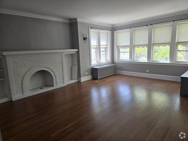 Building Photo - 6621 N Campbell Ave