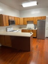 Building Photo - 2531 Annunciation St