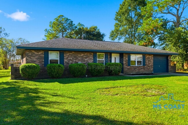 Photo - 609 Temple Dr House