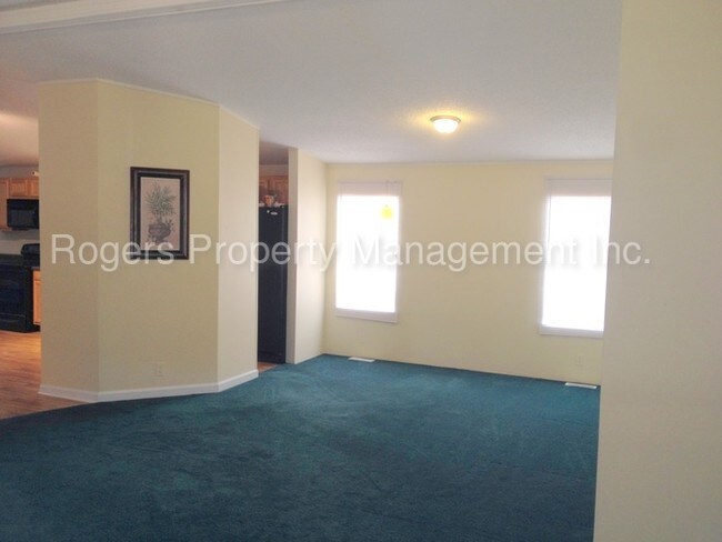 Foto del edificio - 3410 Princeton Rd