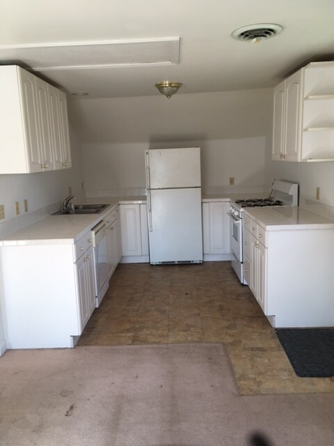 Kitchen - 112 N 2nd St