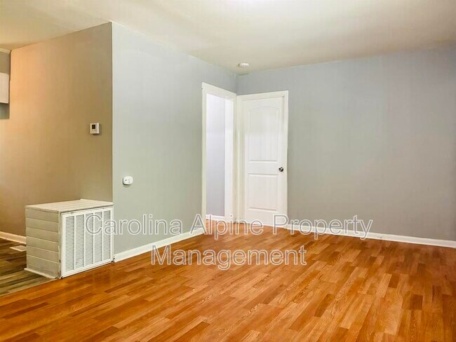Foto del edificio - 1030 Caldwell St