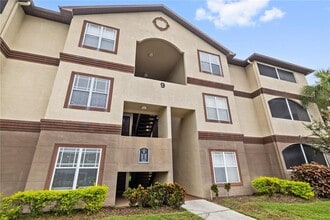Building Photo - 16573 Enclave Village Dr