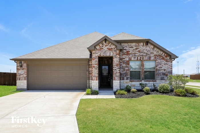 Primary Photo - 2117 Clarion Dr