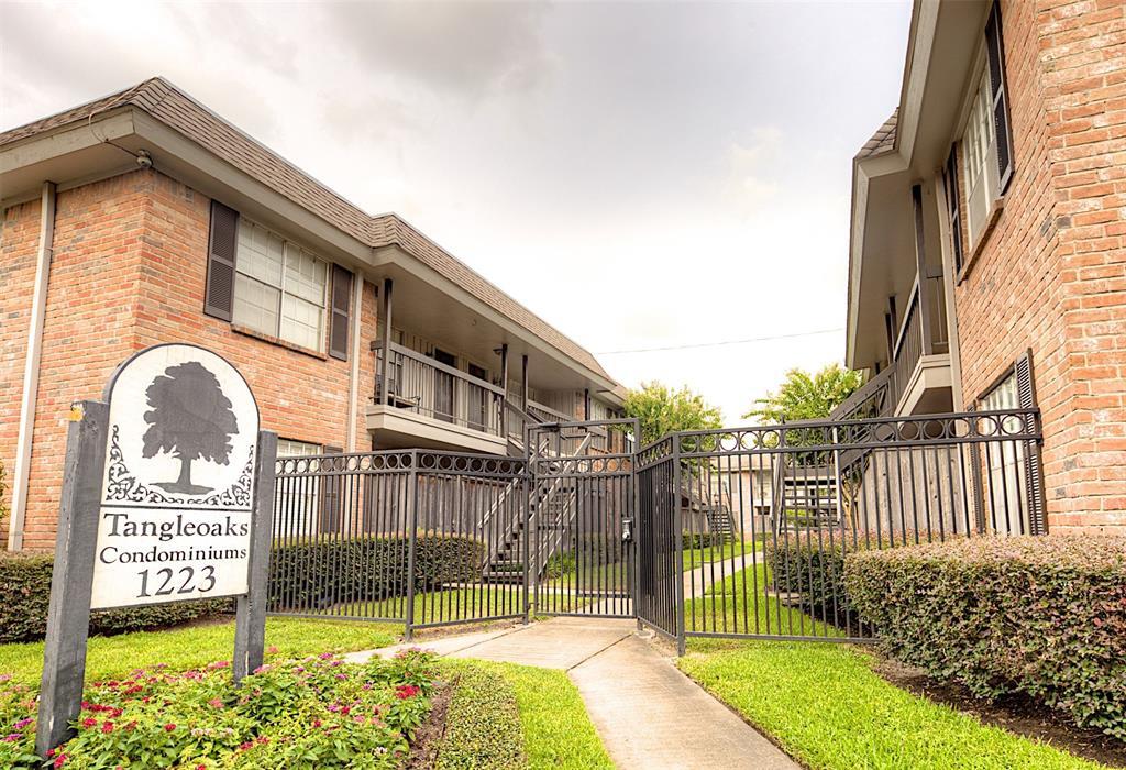 Primary Photo - 1223 Augusta Dr