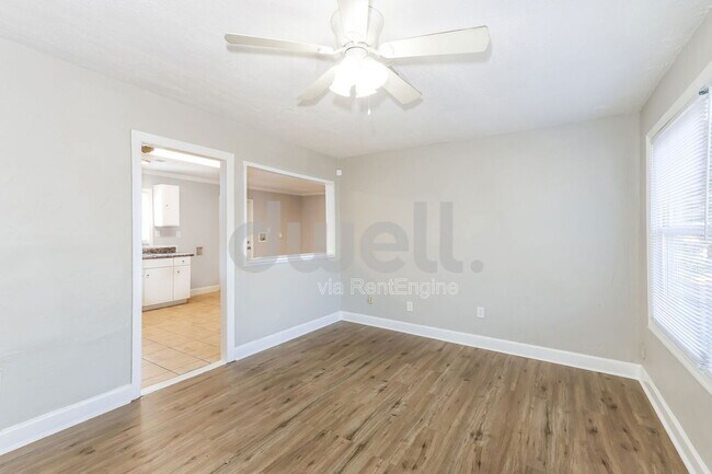 Building Photo - 1918 Dabney Dr