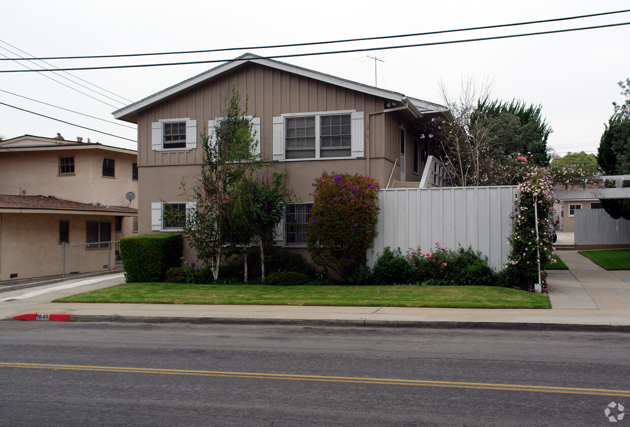 Foto del edificio - 1649-1653 E Maple St