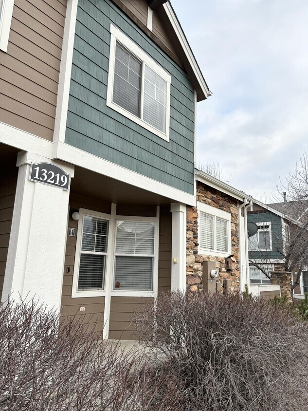 Foto principal - 13219 Holly St