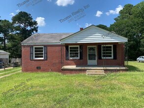 Building Photo - 1108 S Cambridge Cir