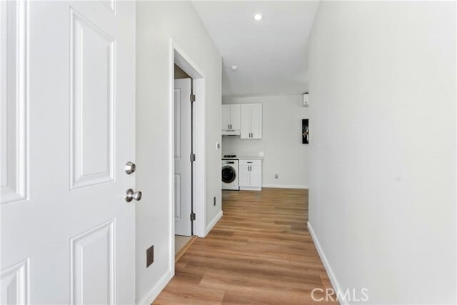 Foto del edificio - 13700 Branford St