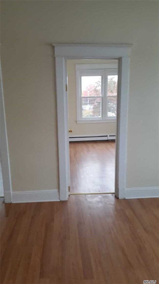 Building Photo - 61-63 Larkfield Rd