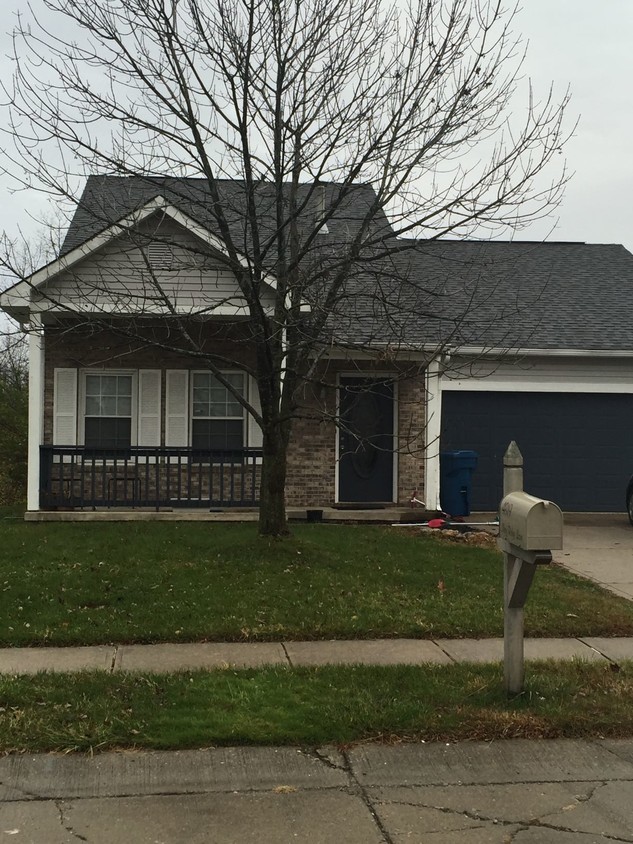 Foto principal - 4819 May Ridge Ln