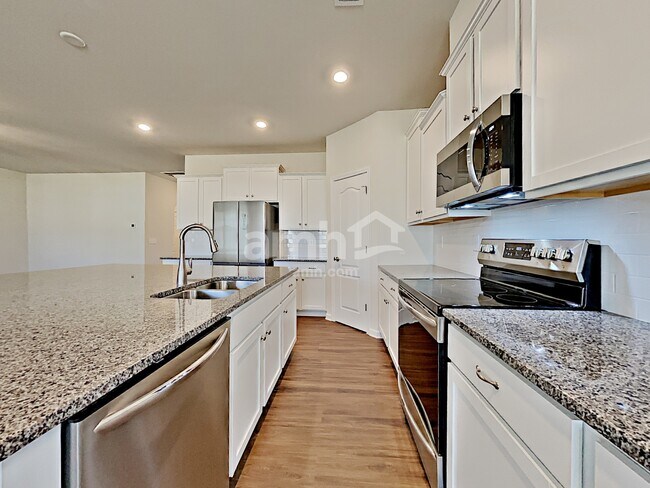 Building Photo - 14334 Hugh Dixon Way