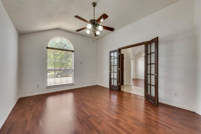 Building Photo - 325 Crestview Dr