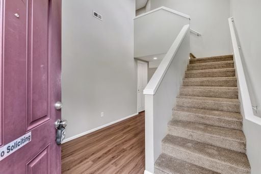 Foto del edificio - 1927 200 St E