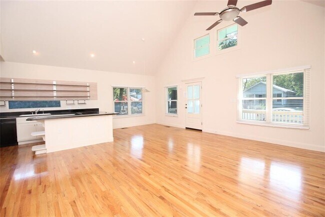Foto del edificio - 604 W Annie St