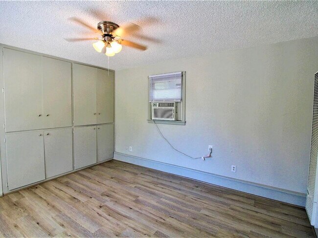 Foto del edificio - 2216 30th St