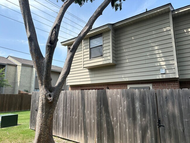 Foto del edificio - College Station - Condo -2 bedroom / 2.5 b...