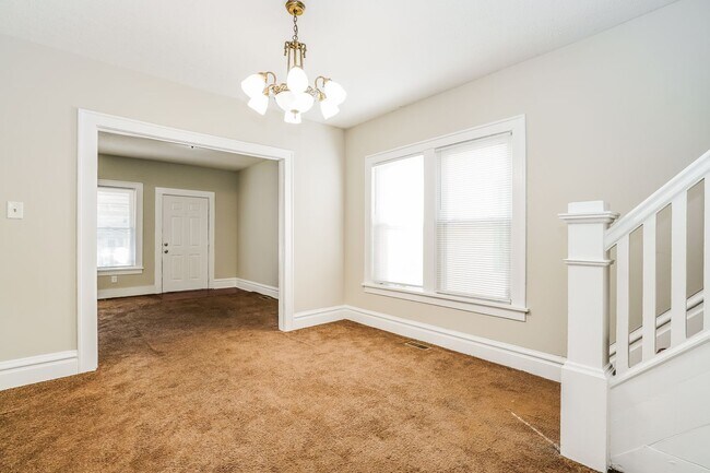 Foto del edificio - Three Bedroom One Bathroom Double