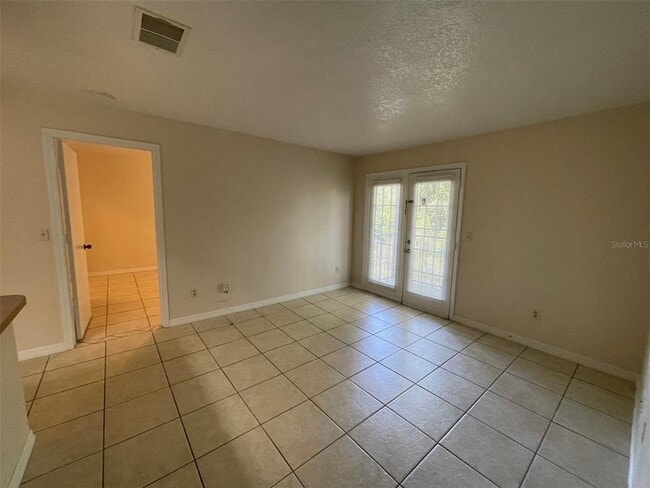 Building Photo - 10207 N Alafaya Trail