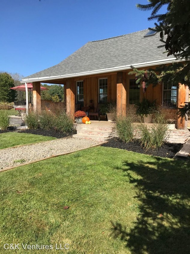 Primary Photo - 4 br, 2.5 bath House - 495 Hyde Street