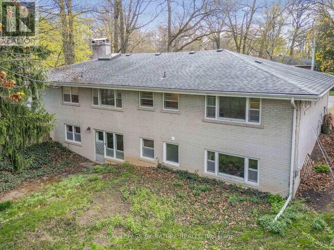 Building Photo - 1447 Merrow Rd