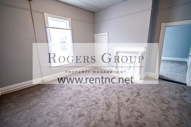 Foto del edificio - 121 Burwell Ave