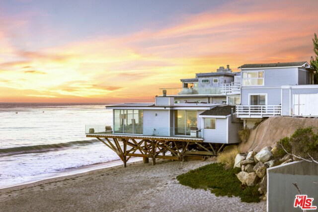 Foto principal - 26044 E Pacific Coast Hwy