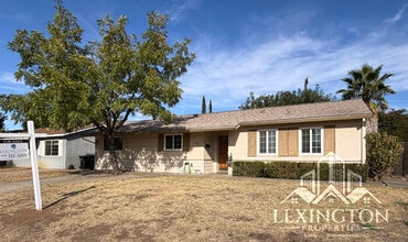 Building Photo - 1320 Shadowglen Rd