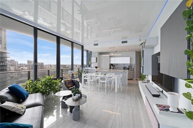 Foto del edificio - 480 NE 31st St