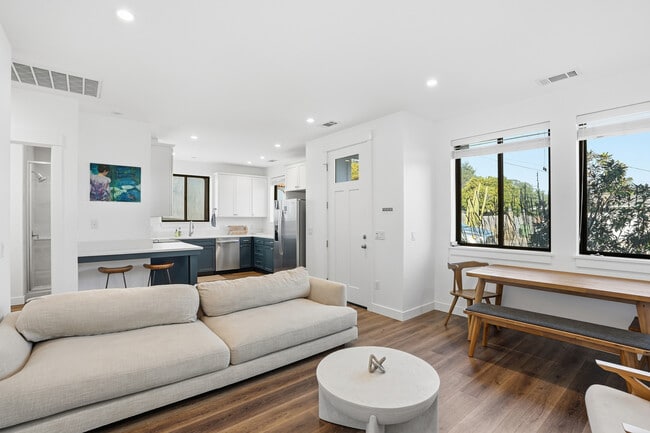 Foto del edificio - 259 Almond St