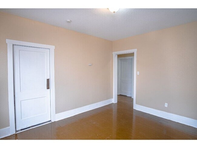 Foto del edificio - Nice 3 BR Rental Near Downtown