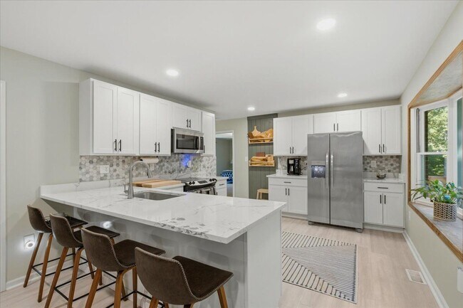 Foto del edificio - 2641 Dogwood Ln