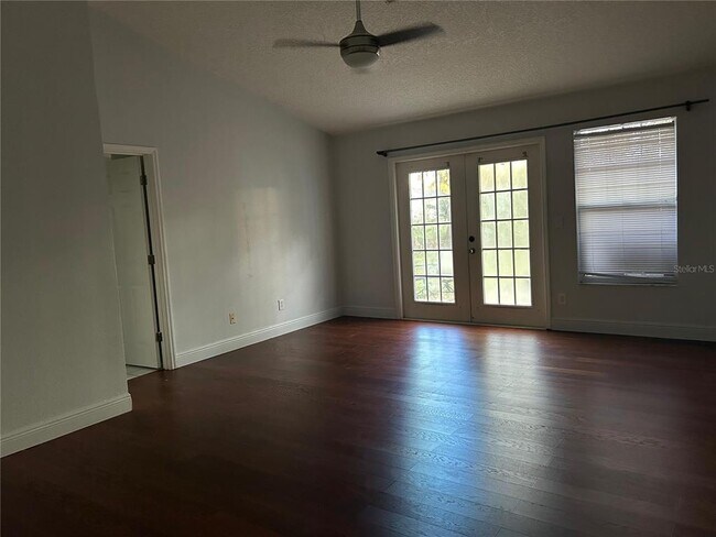Building Photo - 2396 Nightingale Ln