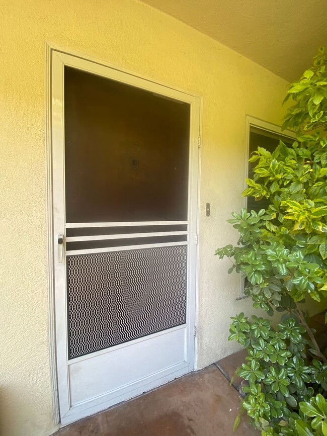 Building Photo - East Village Condo *Manager's Special - $5...