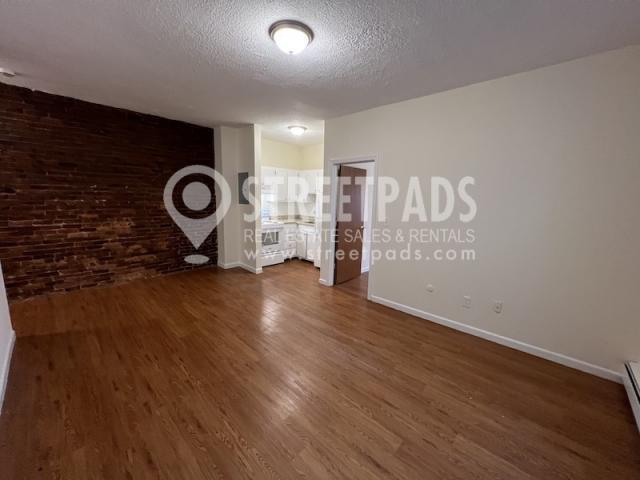 Building Photo - 1 bedroom in Boston MA 02130