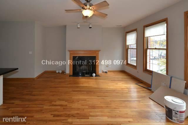 Building Photo - 1424 W Division St