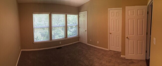 Foto del edificio - 8412 Thornbush Court