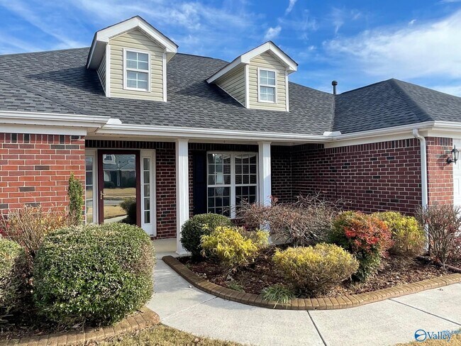 Building Photo - 103 Kilburn Cir
