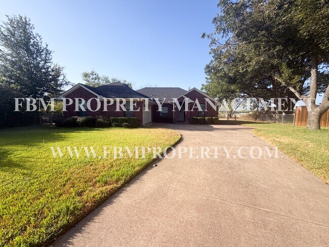 Foto del edificio - 163 Highland Dr