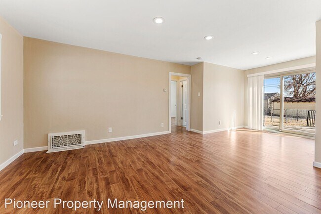 Building Photo - 2 br, 1 bath House - 4810 Shoshone St