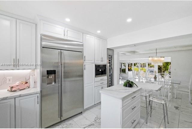 Foto del edificio - 1400 NE 103rd St