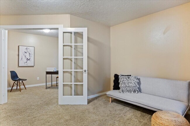 Building Photo - Beautiful Home in the heart of Meridian