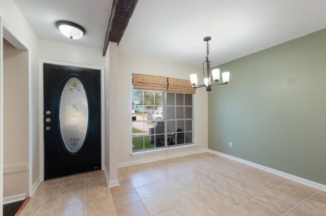 Building Photo - 13538 Bret Harte St