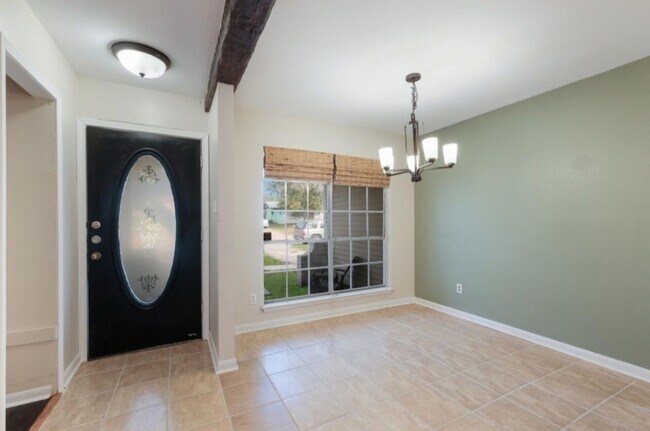 Foto del edificio - 13538 Bret Harte St