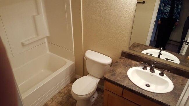 Building Photo - 3 bedroom in Billings MT 59105